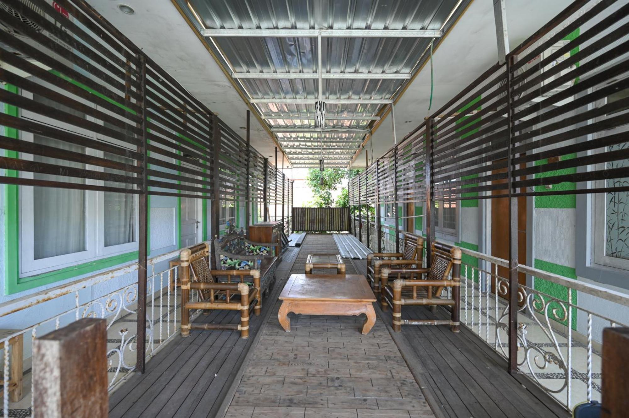 Reddoorz At De'Balcon Accomodation Kuta Bali Kuta Lombok Exterior foto